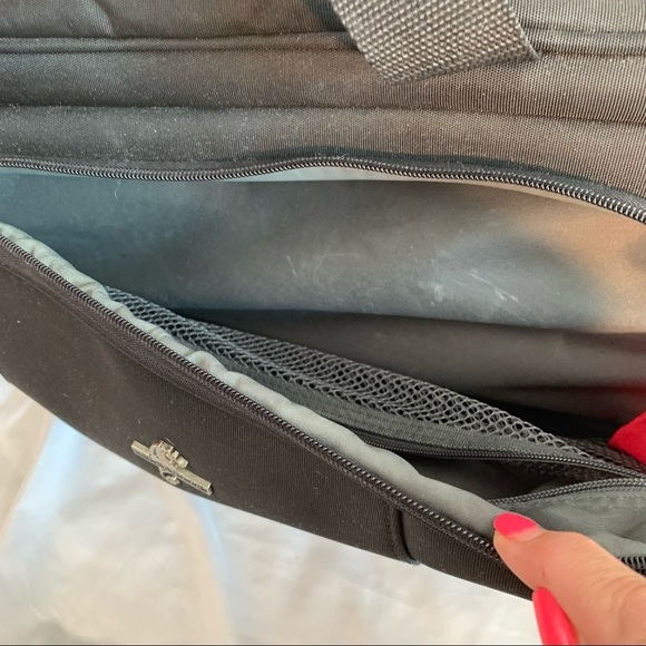 ATLANTIC VINTAGE LUGGAGE WHEELED CARRY ON BAG - Picture 5 of 9